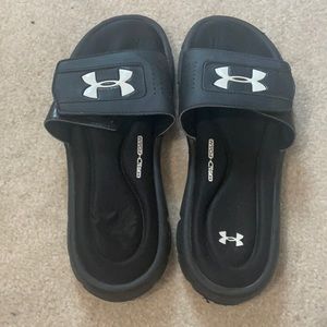 under armour slides